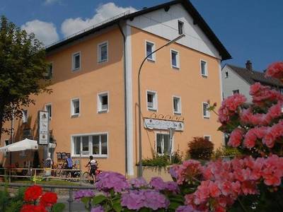 Gasthof zur Post Dirscherl & Hüttl - Bild 1