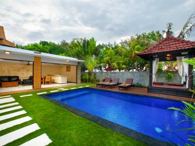 Puri Saron Baruna Beach Cottages - Bild 1