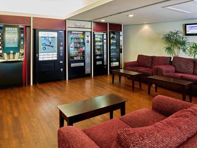 Courtyard London Gatwick Airport - Bild 1