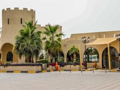 Dhafra Beach Hotel - Bild 1