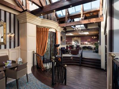 Four Seasons Hotel & Leisure Club - Bild 1