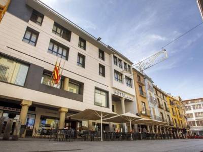 Gran Hotel Ciudad de Barbastro - Bild 1