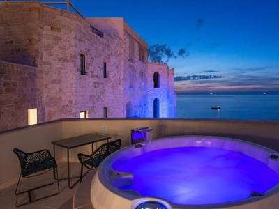 Hotel Grotta Palazzese - Bild 1