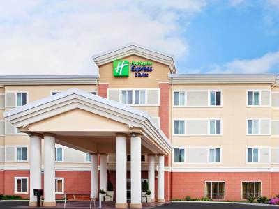 Holiday Inn Express & Suites Chehalis-Centralia - Bild 1