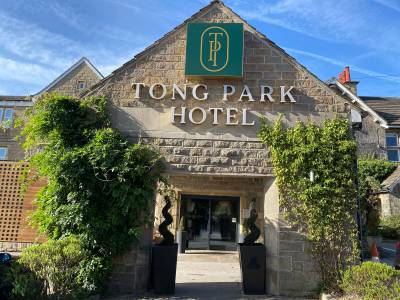 The Tong Park Hotel - Bild 1