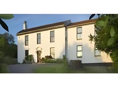 Redhill House Bristol Airport - Bild 1