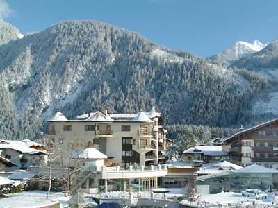 Strass Sport & Spa Hotel - Bild 1