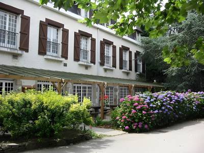 Hôtel Kara - Bild 1