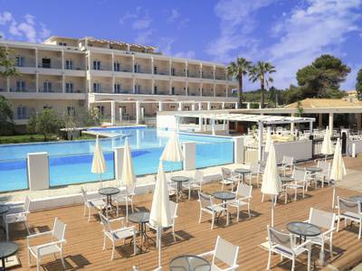 Cavomarina Beach Hotel - Bild 1