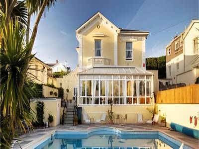 Riviera Lodge - Bild 1