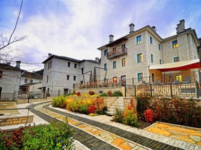 Zagori Suites - Bild 1