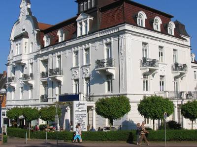 Göbel's Hotel Quellenhof - Bild 1