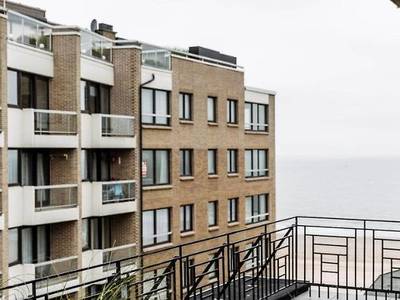 Upstairs Hotel - Bild 1