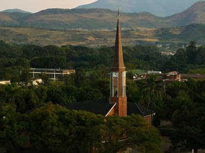 Holiday Inn Mutare - Bild 1