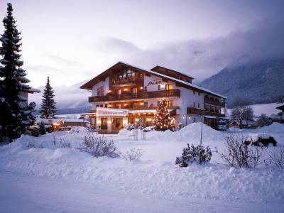 Landhotel Jäger TOP - Bild 1