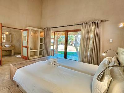 Emanya@Etosha Game Lodge - Bild 1