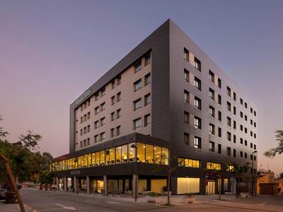 Suittes Hotel - Bild 1