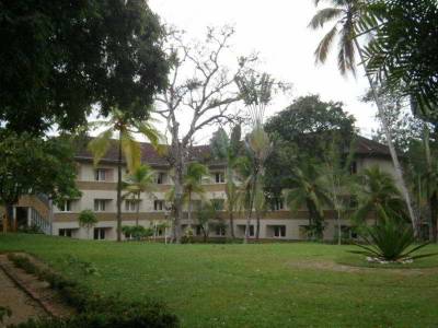 Ratnaloka Tour Inns - Bild 1