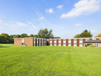 Ramada by Wyndham Chorley South - Bild 1