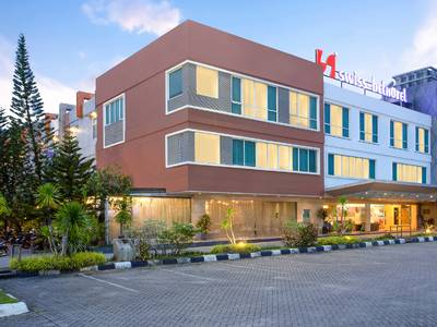 Swiss-Belhotel Kendari - Bild 1