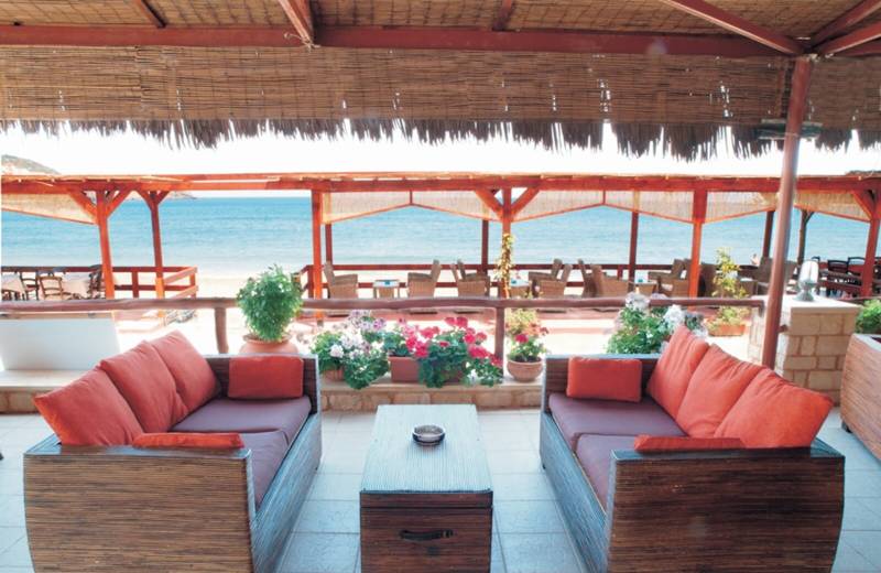 Marvida Boutique Niriides Beach