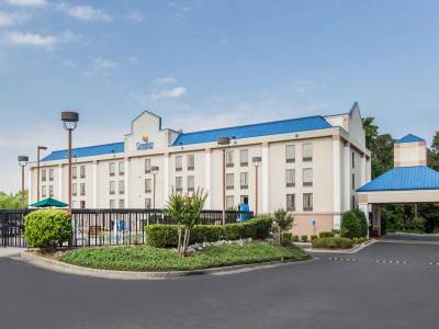 Comfort Inn & Suites - Bild 1