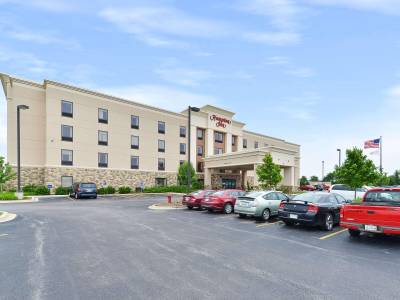 Hampton Inn Yorkville - Bild 1