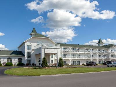 Clarion Hotel & Suites - Bild 1