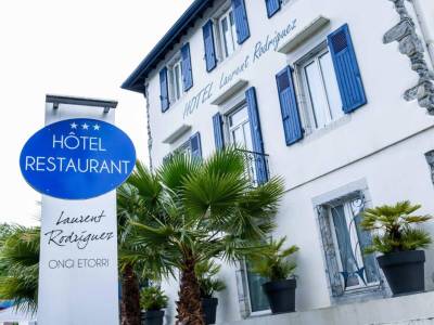 Logis Hôtel la Villa Bleue - Laurent Rodriguez - Bild 1