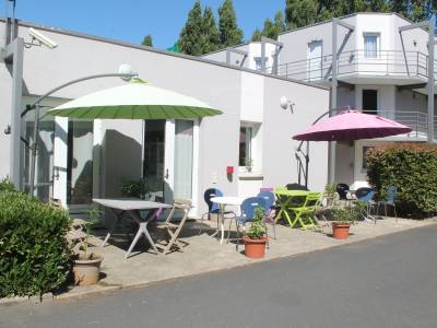 BHôtel De Caen Mondeville - Bild 1