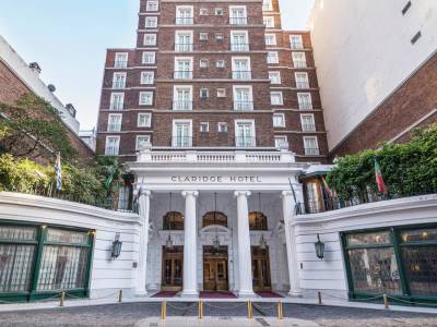 Claridge Hotel - Bild 1