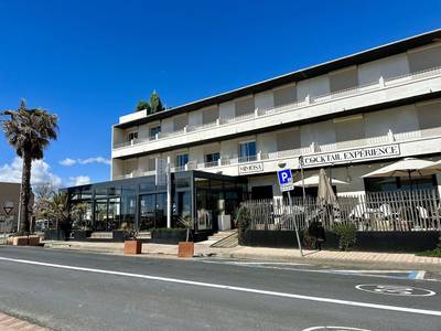 Hôtel du Midi Palavas - Bild 1