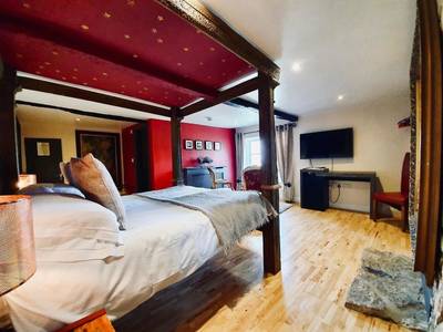 The Old Lodge - Inn - Bild 1