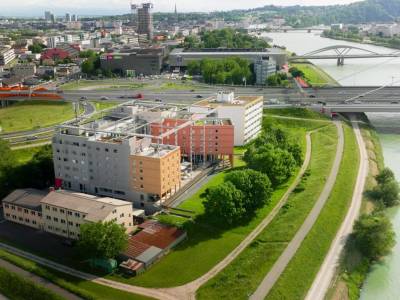 Trans World Hotel Donauwelle Linz - Bild 1