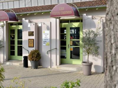 Auberge des Vieux Chenes - Bild 1