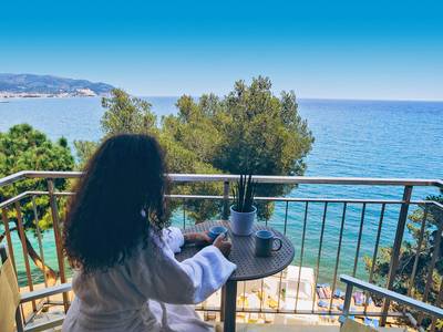 Hotel Arc En Ciel - Bild 1