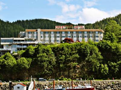 Crest Hotel - Bild 1