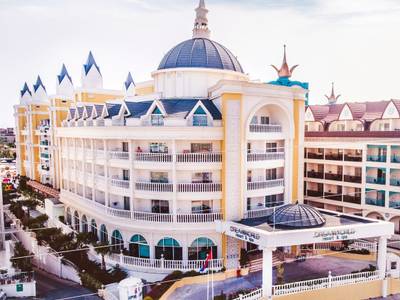 Dream World Resort & Spa - Bild 1