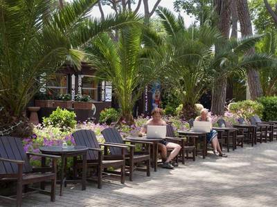 hu Park Albatros village - Bild 1