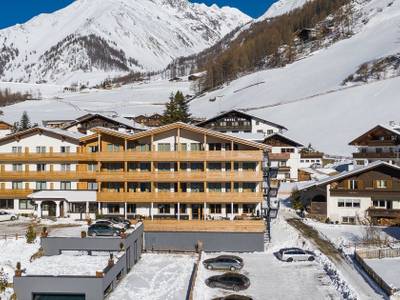 Aktiv & Familienhotel Adlernest - Bild 1