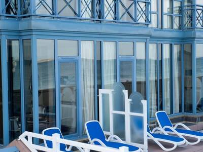 Le Grand Hotel des Thermes - Bild 1