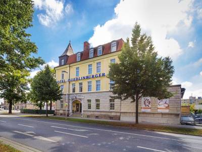 REGIOHOTEL Quedlinburger Hof - Bild 1