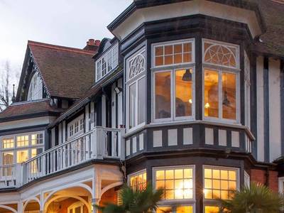 River Arts Club - Bild 1