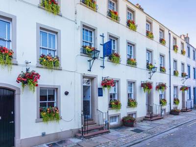 Georgian House Hotel - Bild 1