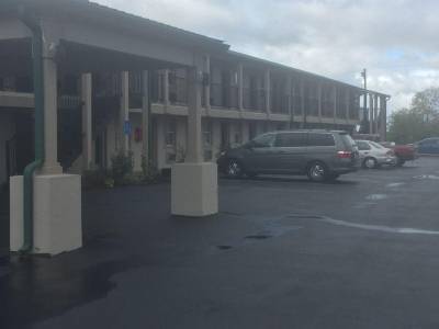 Knights Inn Glade Spring - Bild 1