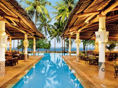 Neptune Village Beach Resort & Spa - Bild 1