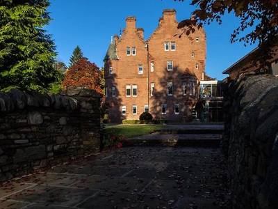 Fonab Castle - Bild 1