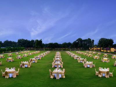 Radisson Hotel Kandla - Bild 1