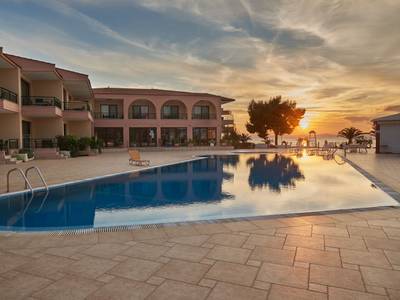 Toroni Blue Sea Hotel - Bild 1