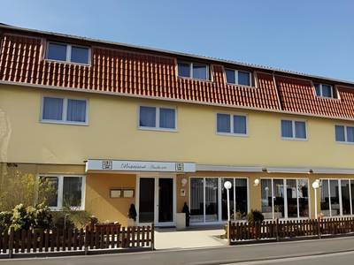Stadt-gut-Hotel Britta's Parkhotel - Bild 1